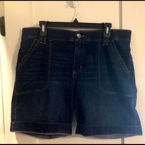 Lee shorts size 14